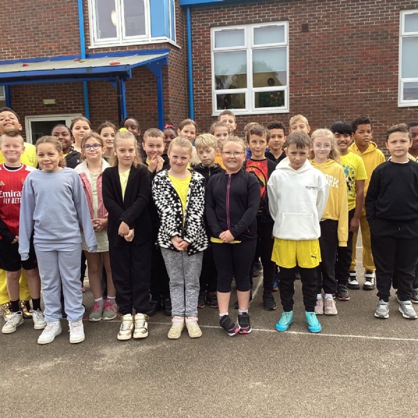 Woodston Goes Yellow for Young Minds